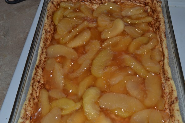 Slab Apple Pie and Benny 003